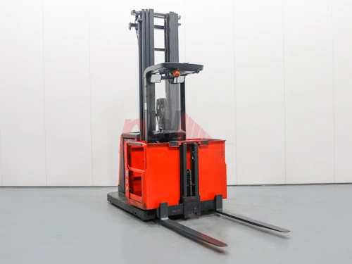 LINDE ORDER PICKER